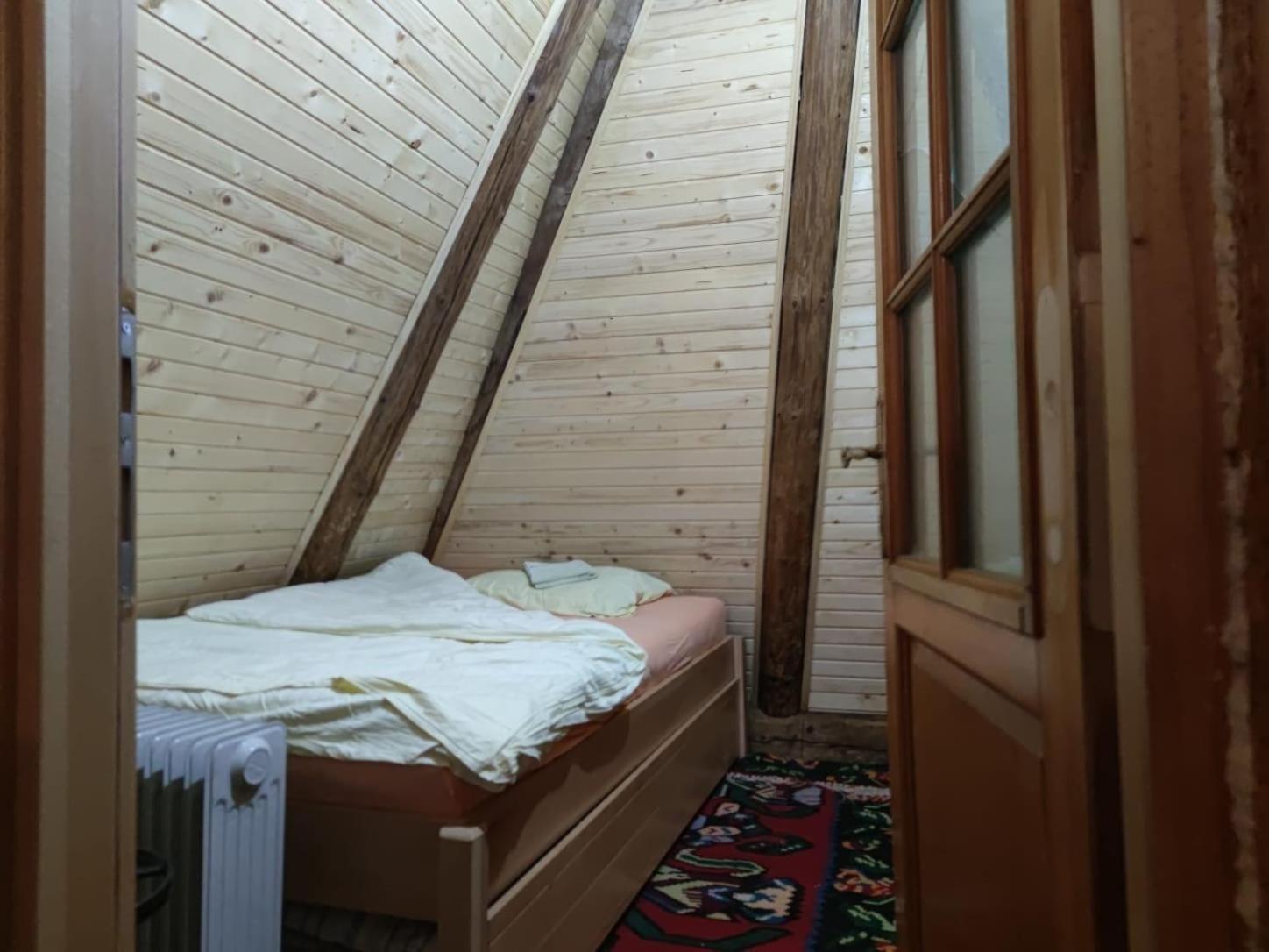 Na Krovu Svijeta Gornji Lukomir Номер фото